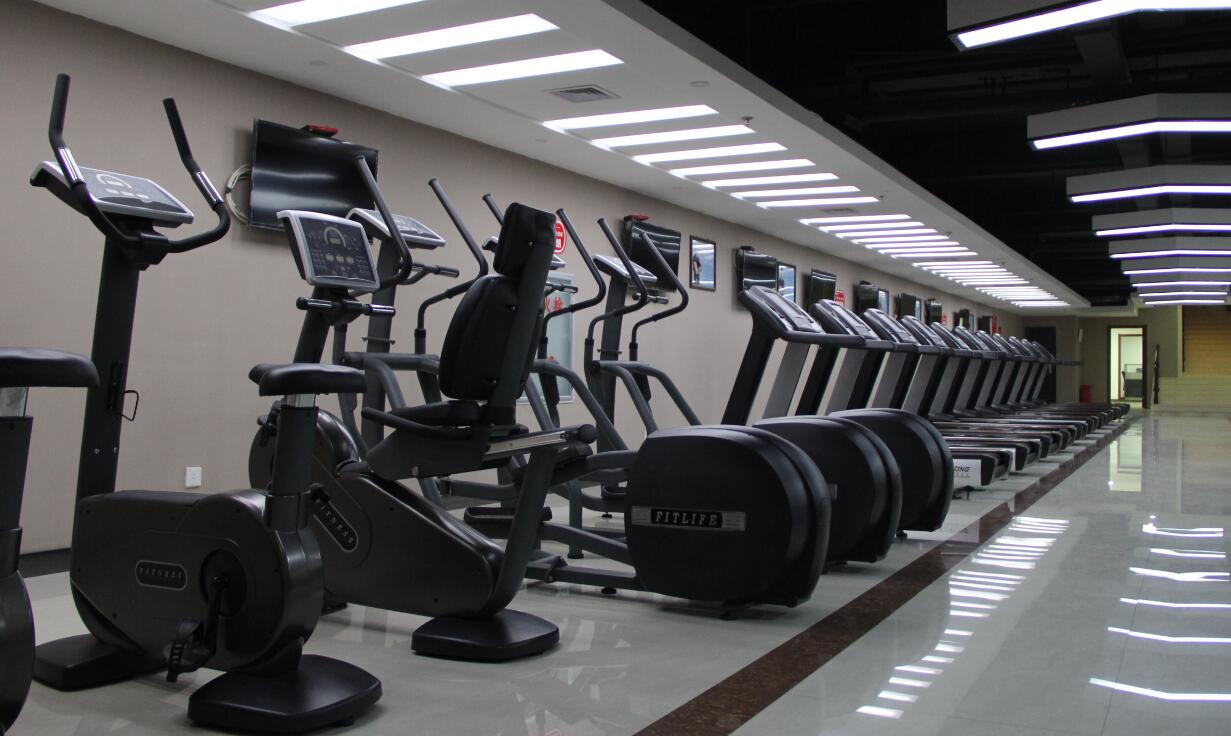 辦一個健身房大約多少錢